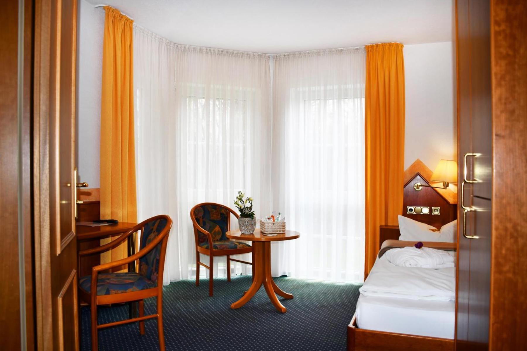 Hotel Schoene Aussicht Gießen Eksteriør bilde