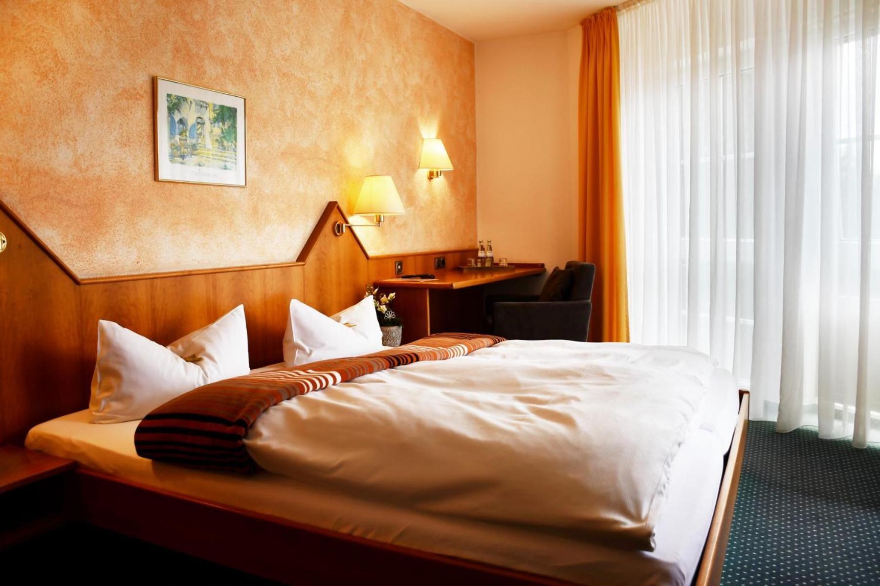 Hotel Schoene Aussicht Gießen Eksteriør bilde
