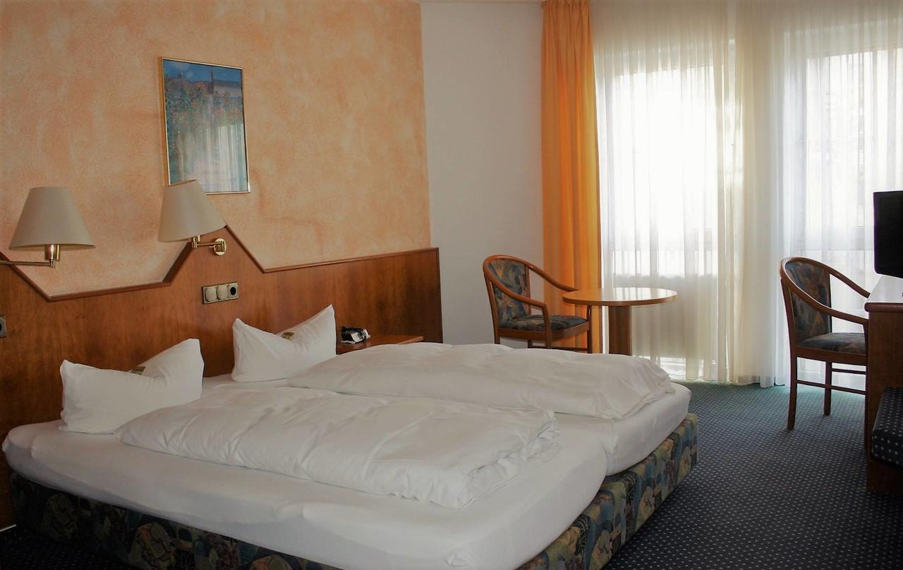 Hotel Schoene Aussicht Gießen Eksteriør bilde
